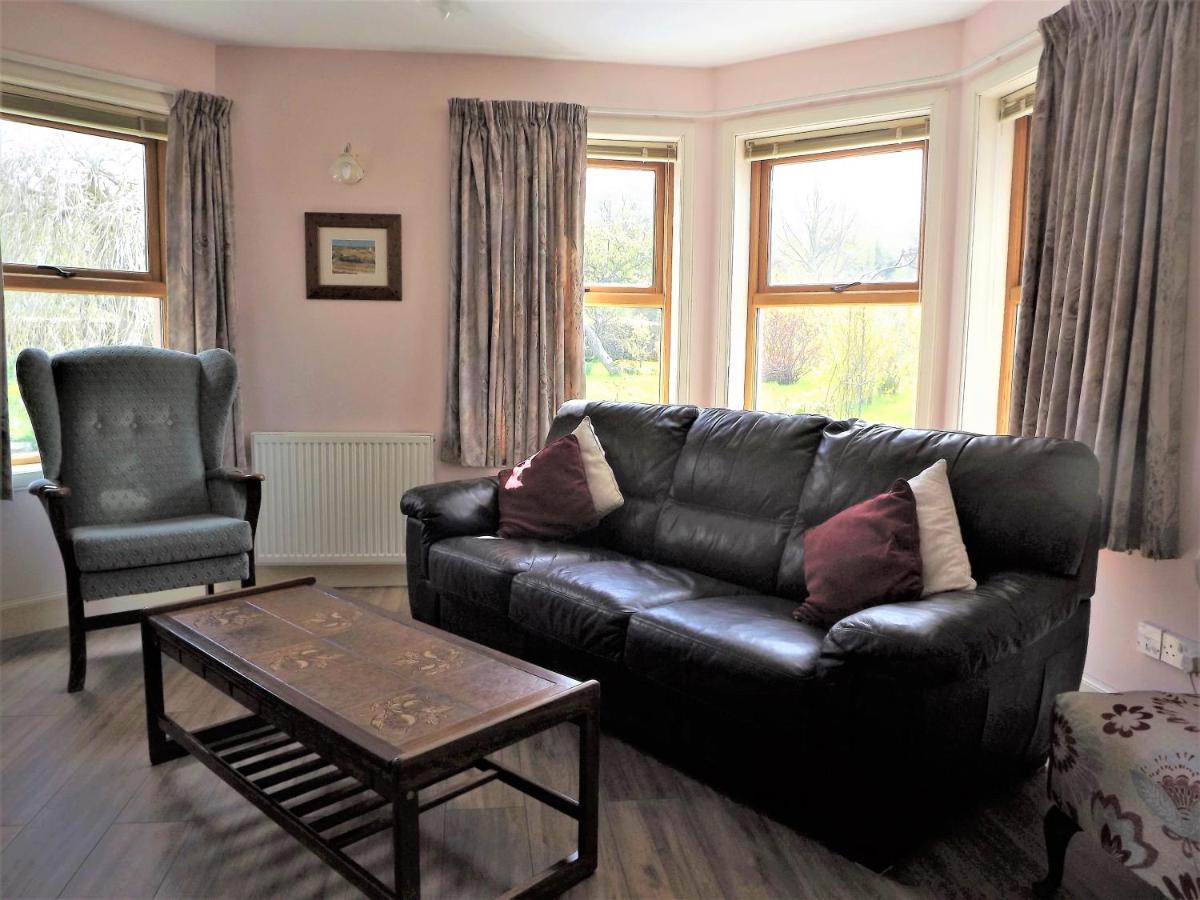 Bed and Breakfast Sydney House à Cromarty Extérieur photo